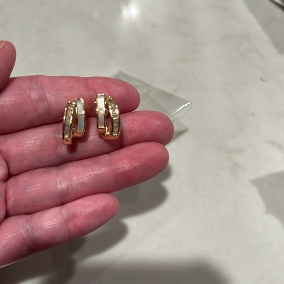 'Timeless Love' Pearl & Crystal Earrings - Picture 9 of 12